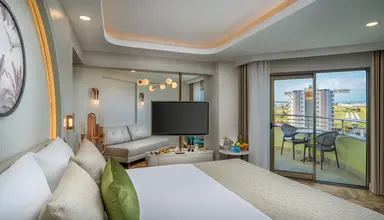 Delphin Palace