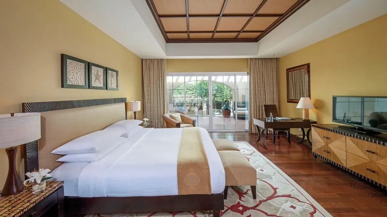 Desert Islands Resort & Spa
