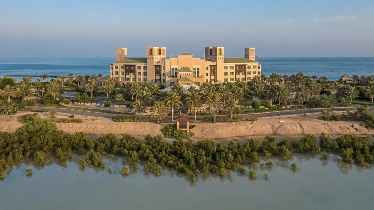 Desert Islands Resort & Spa