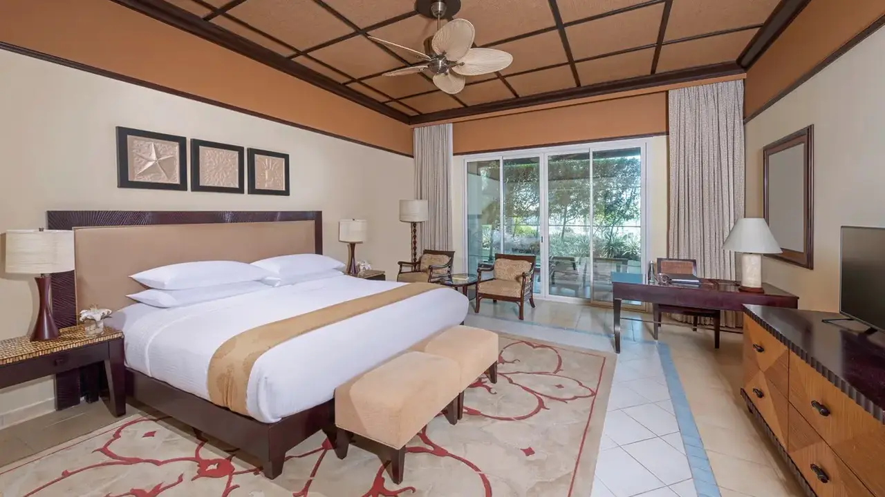 Desert Islands Resort & Spa