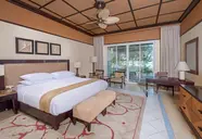 Desert Islands Resort & Spa