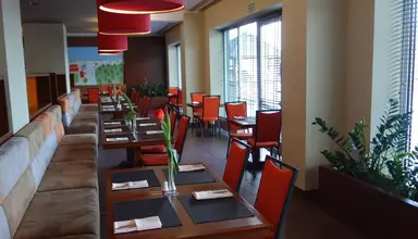 DeSilva Inn Katowice Airport