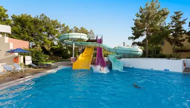 Dessole Dolphin Bay Resort