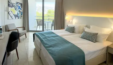Dessole Dolphin Bay Resort