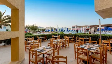 Dessole Dolphin Bay Resort