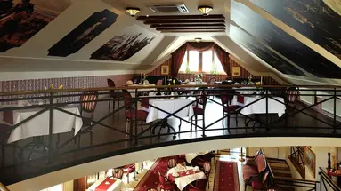 Diament Arsenal Palace