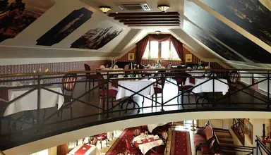 Diament Arsenal Palace