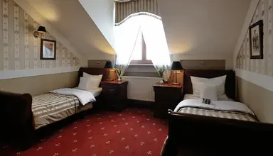 Diament Arsenal Palace