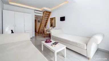 Diamond Deluxe