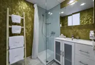 Diamond Deluxe