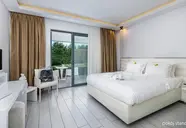 Diamond Deluxe