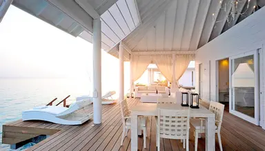 Diamonds Athuruga Beach & Water Villas
