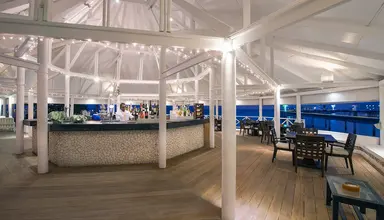 Diamonds Thudufushi Beach & Water Villas