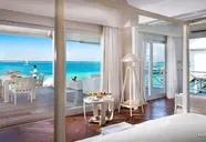 Diamonds Thudufushi Beach & Water Villas