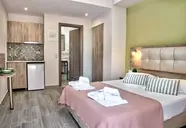 Dias Apartments