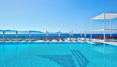 Dimitra Beach Hotel & Suites