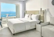 Dimitra Beach Hotel & Suites