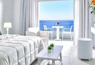 Dimitra Beach Hotel & Suites