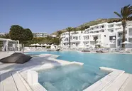Dimitra Beach Hotel & Suites