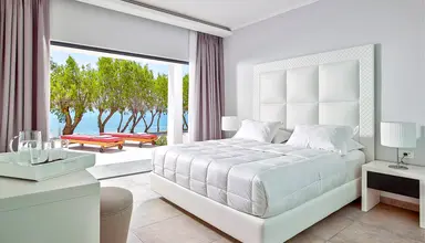 Dimitra Beach Hotel & Suites
