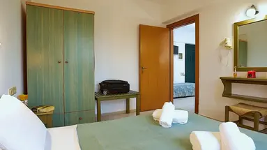Dionysos Apartments and Studios
