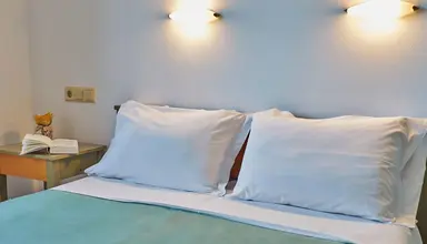 Dionysos Apartments and Studios