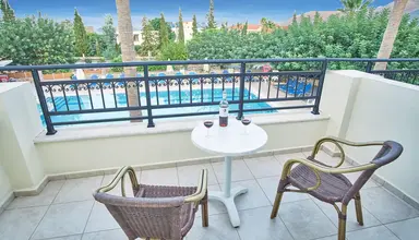 Dionysos Apartments and Studios