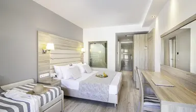 Dionysos Hotel & Studios