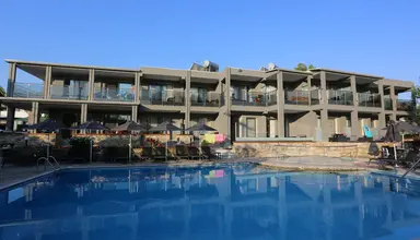 Dionysos Hotel & Studios