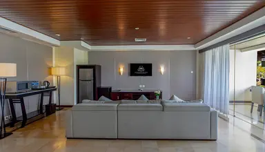 Discovery Kartika Plaza