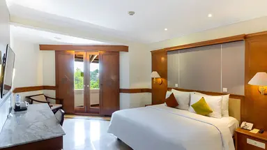 Discovery Kartika Plaza