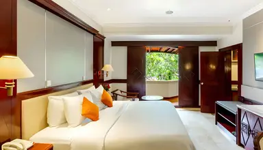 Discovery Kartika Plaza
