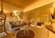 Divelia East Suites