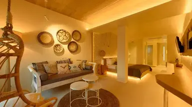 Divelia East Suites