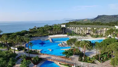 Dobedan World Palace