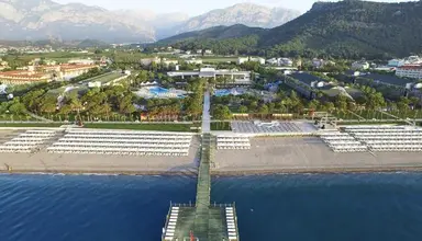 Dobedan World Palace