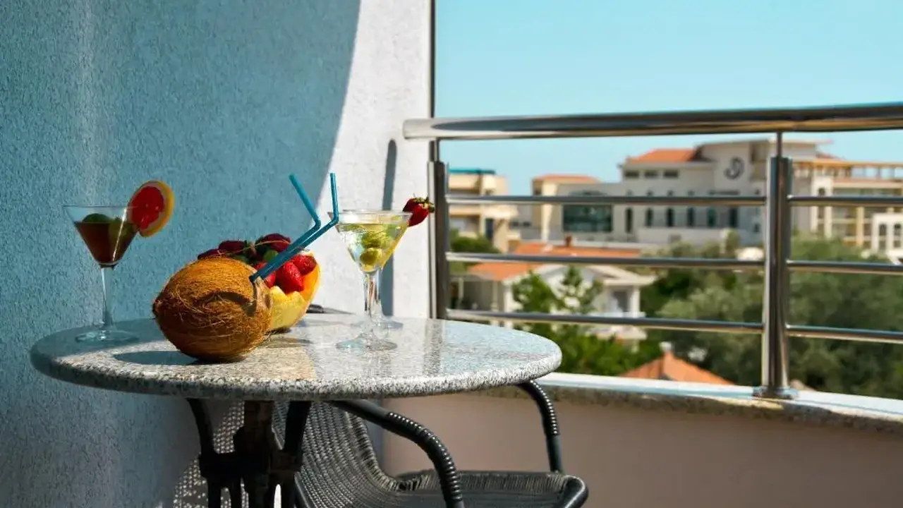 Dolce Vita (Becici)