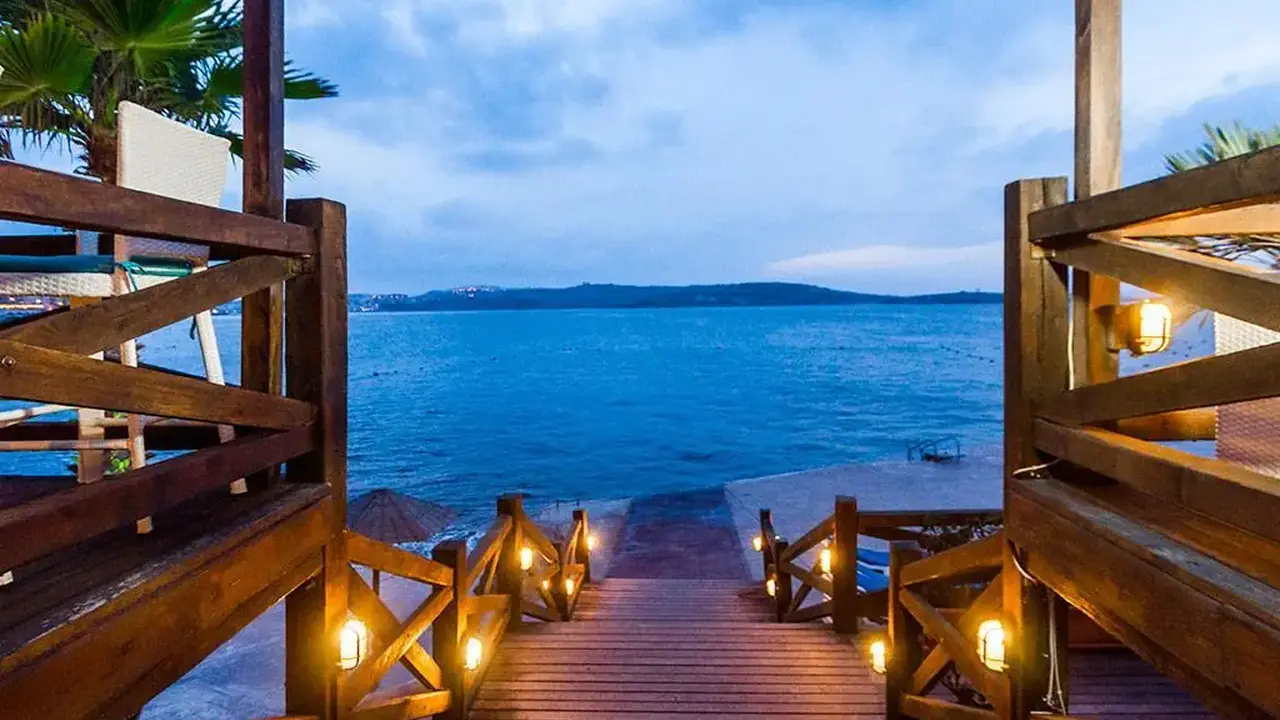 Dolmen Resort