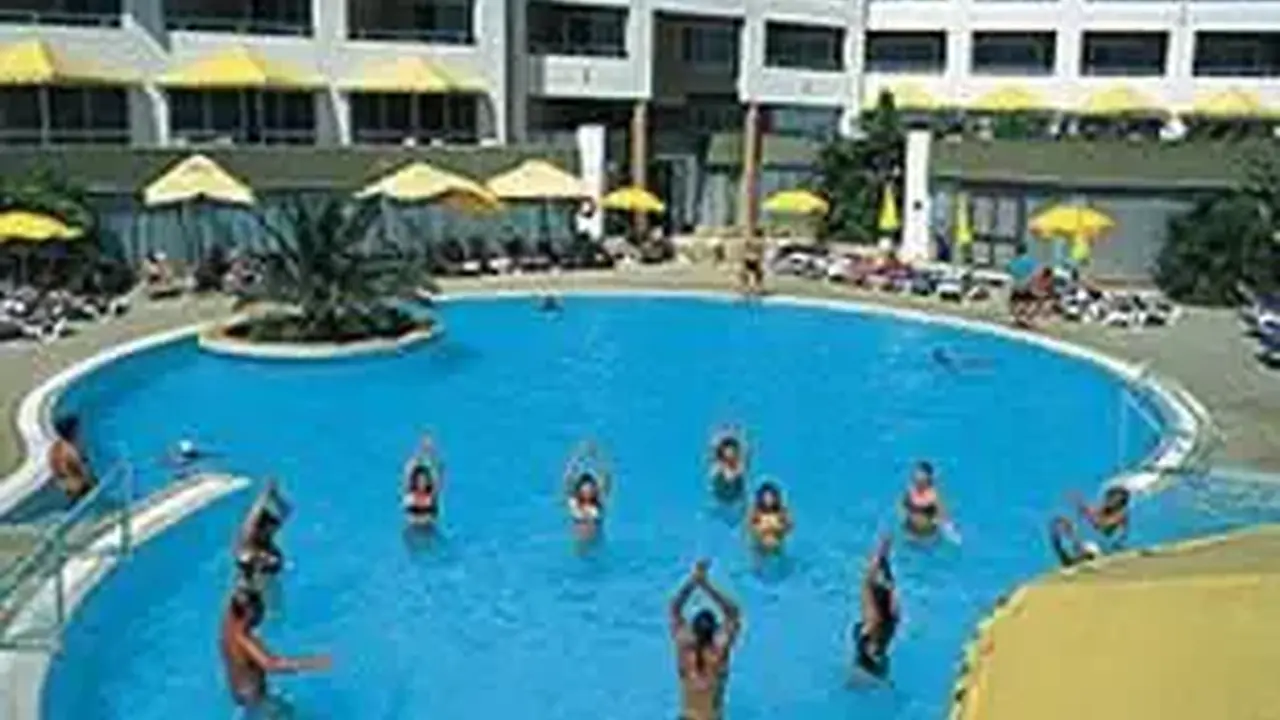Dolmen Resort