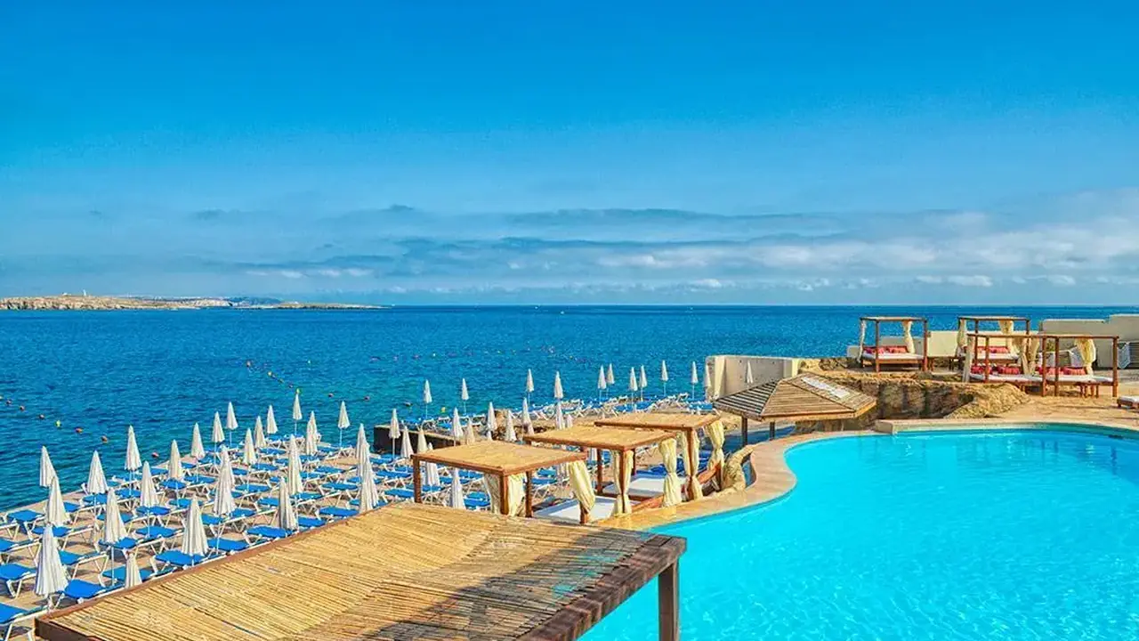 Dolmen Resort