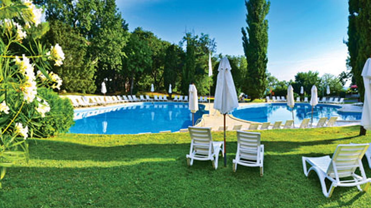 Dolphin Grand Varna
