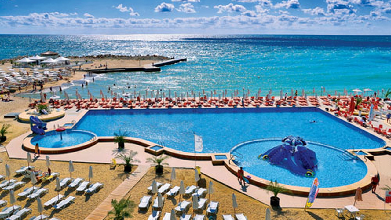 Dolphin Grand Varna