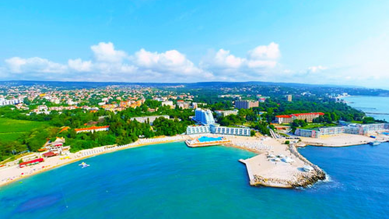Dolphin Grand Varna