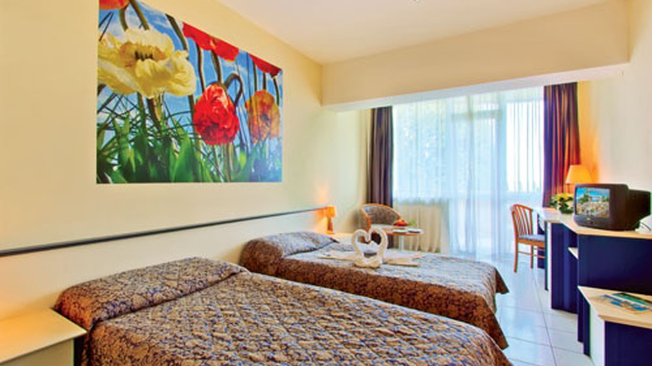 Dolphin Grand Varna