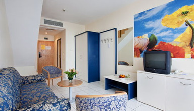Dolphin Grand Varna