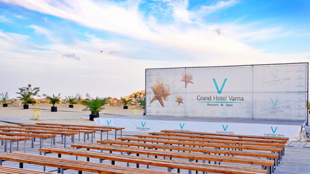 Dolphin Grand Varna