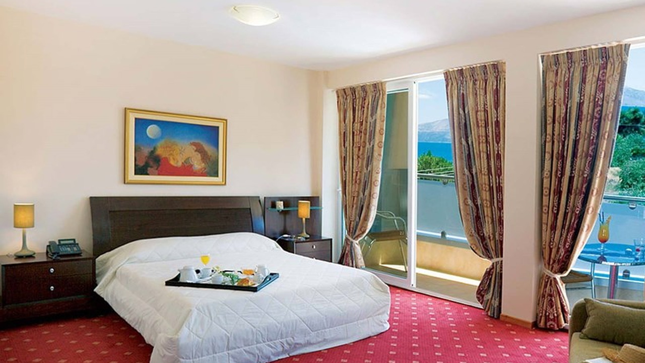 Dolphin Resort & Conference