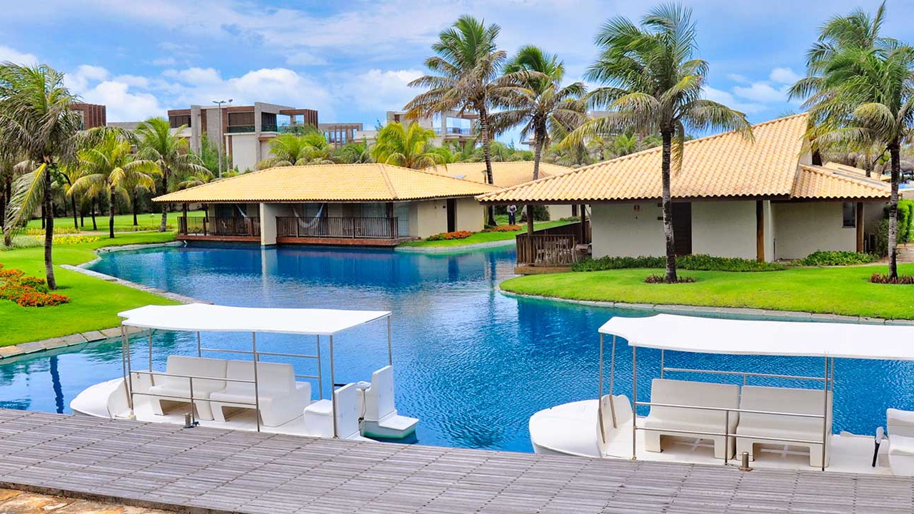 Dom Pedro Laguna Beach Villas & Golf Resort