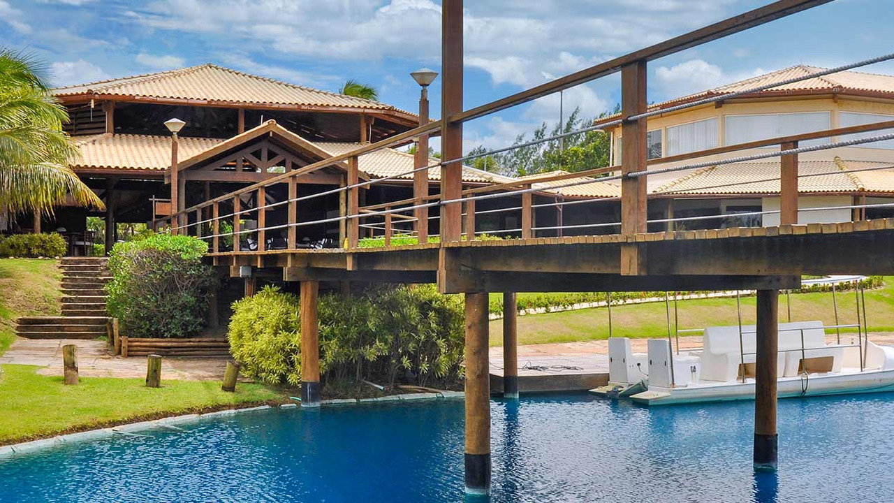 Dom Pedro Laguna Beach Villas & Golf Resort