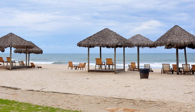 Dom Pedro Laguna Beach Villas & Golf Resort